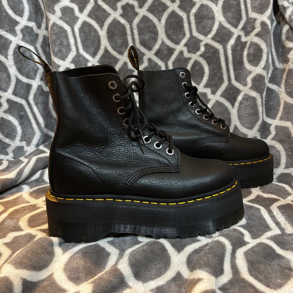 Dr. Martens 1460 Pascal Max Platform Boots Black Leather Womenโs 8